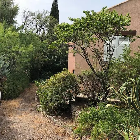 La A 8mn A Pied Сasa de vacaciones *